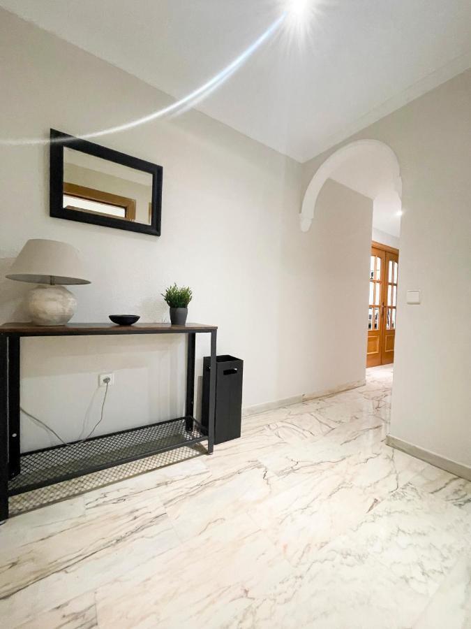 Holidays2Malaga Tomas De Echeverria 150 Mts To Beach & High Speed Wifi & Parking Apartment Exterior photo